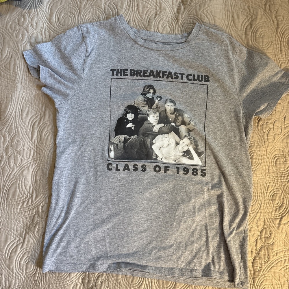 Breakfast Club Yearbook Class of 1985  T Shirt Size M Youth
